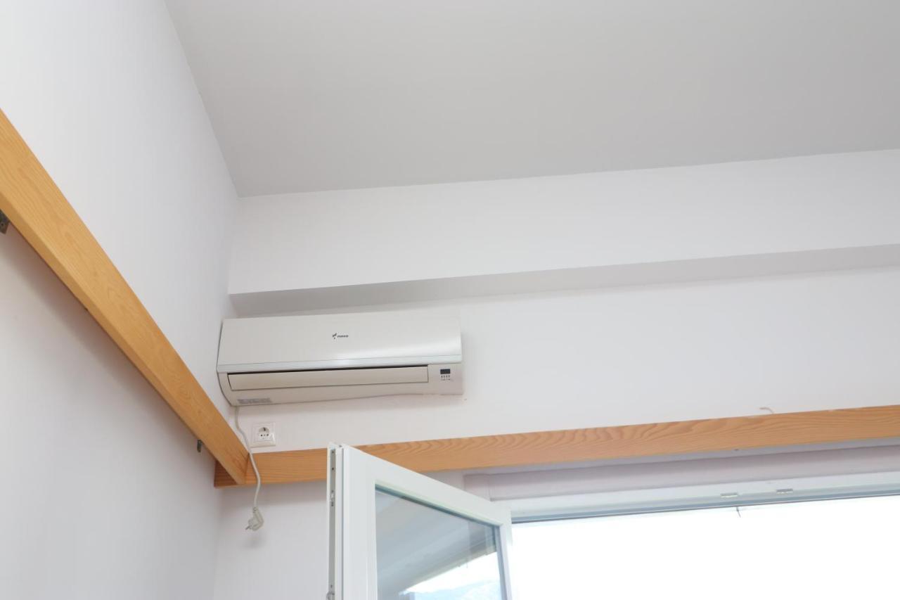 Leilighetshoteller Himara Blue Rooms *