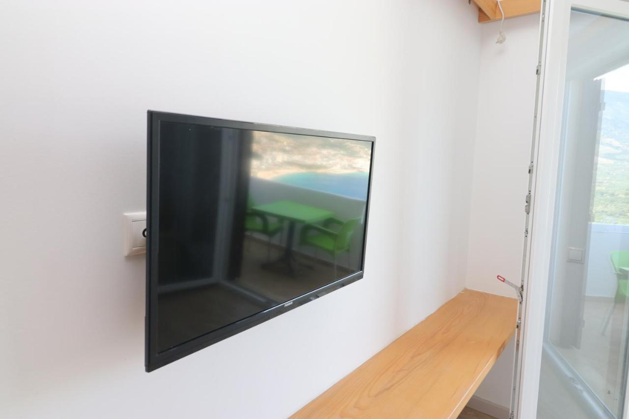 Himara Blue Rooms