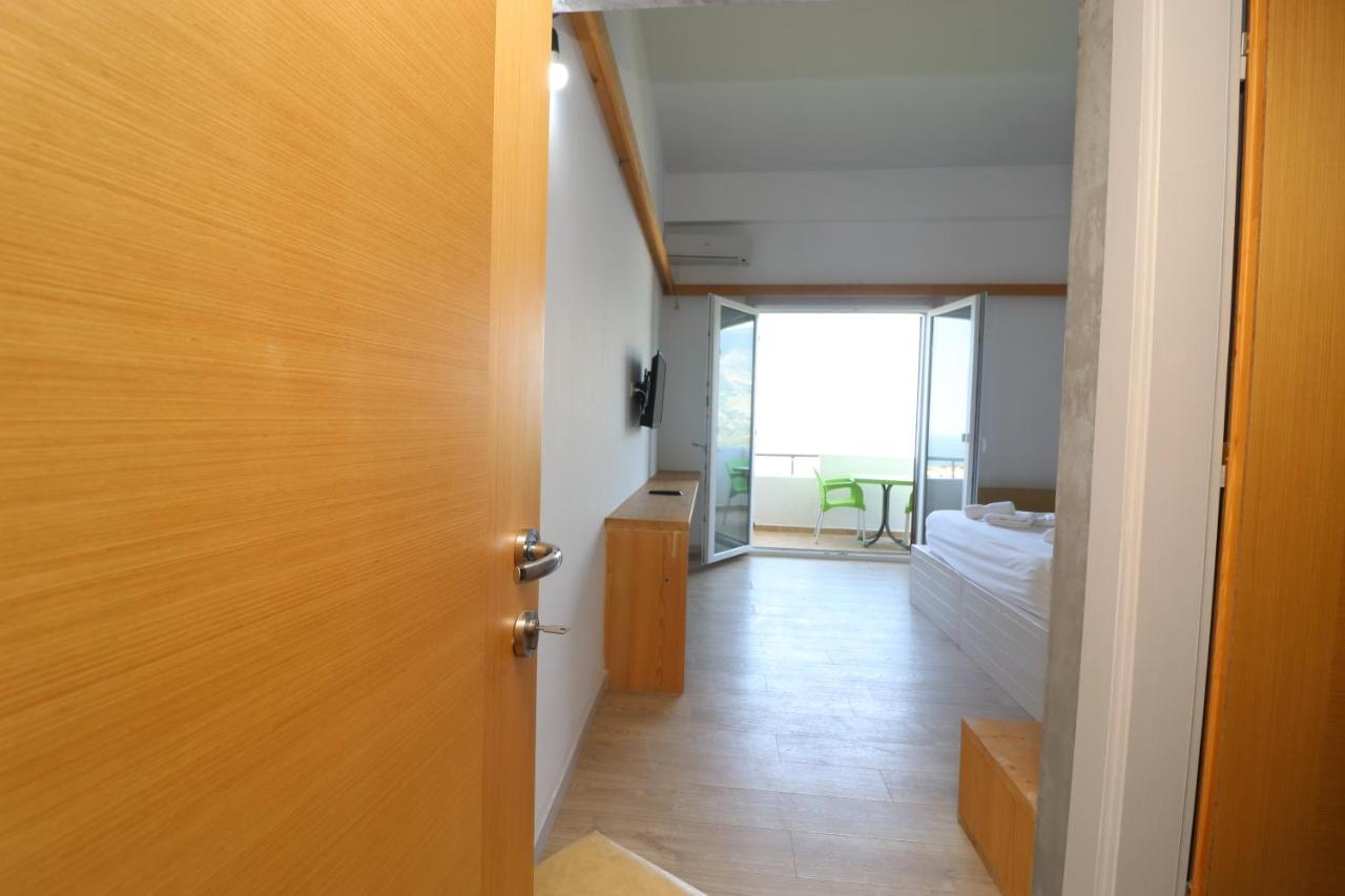 Leilighetshoteller Himara Blue Rooms Himare