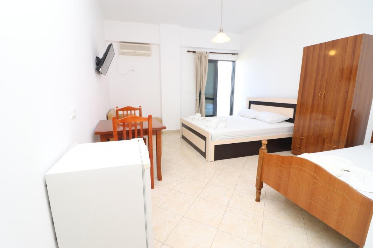 Himara Blue Rooms * Himare