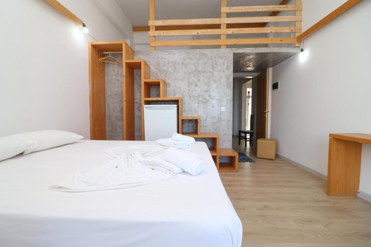 Himara Blue Rooms * Himare
